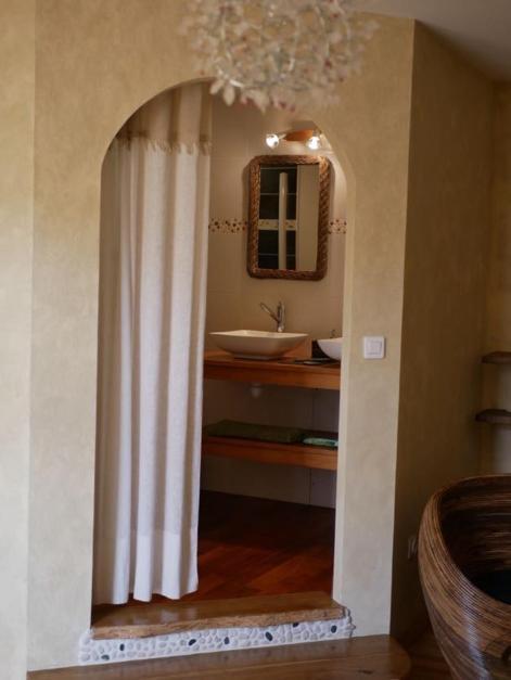 Les Jardins De Lumiere Bed and Breakfast Brusque Εξωτερικό φωτογραφία